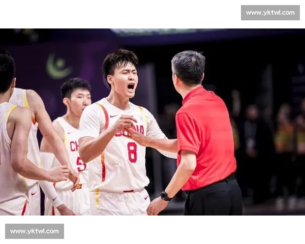 中国男篮迎战澳大利亚现场直播 激烈对决点燃球迷激情 中国男篮迎战澳大利亚现场直播 激烈对决点燃球迷激情